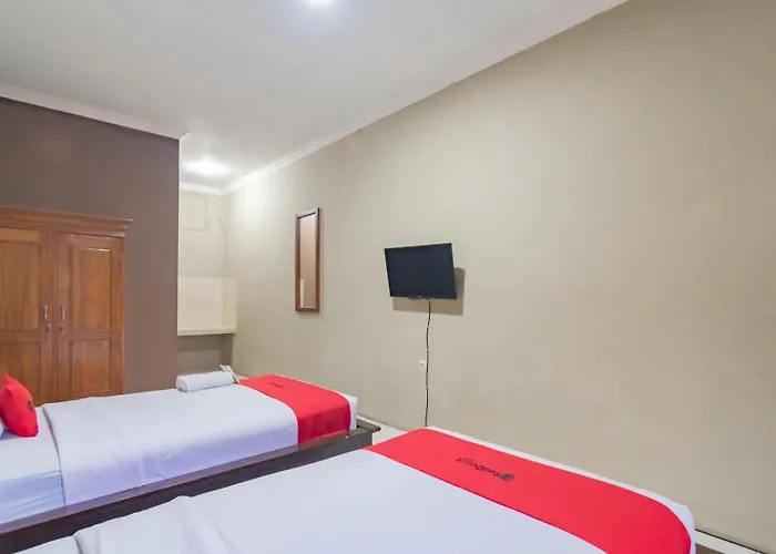 Reddoorz Near Pantai Karang Hawu Pelabuhan Ratu