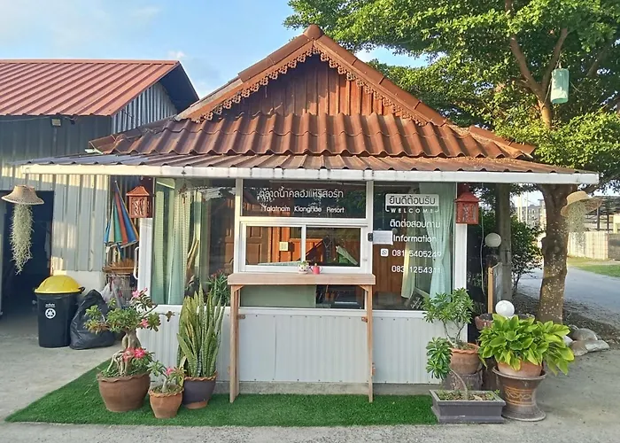 Talad Nam Klong Hae Resort