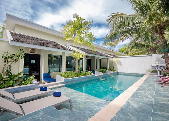 Craft Resort & Villas, Phuket Town - Scheduled Shuttle To Phuket Old Town