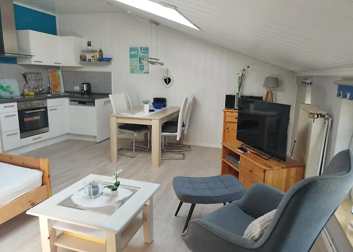 Haus Sandra - Fewo 8, 1 Stock, Box-Betten, Terrasse Mit Strandkorb