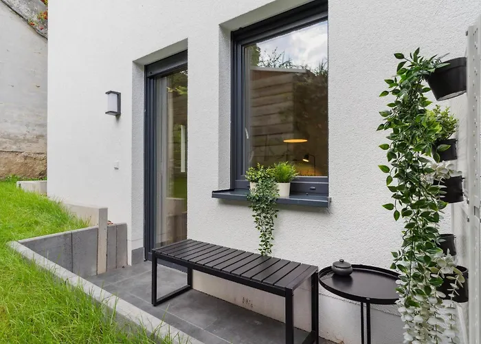 Modernes Apartment Bielefeld Zentrum,Parkplatz, Terrasse & Kontaktloser Check-In