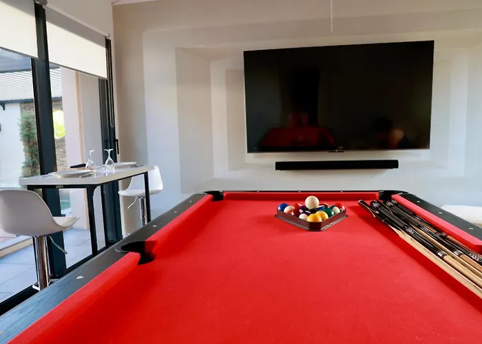 Mini Villa D'Exception Avec Piscine Jacuzzi Sauna Et Home Cinema Prives