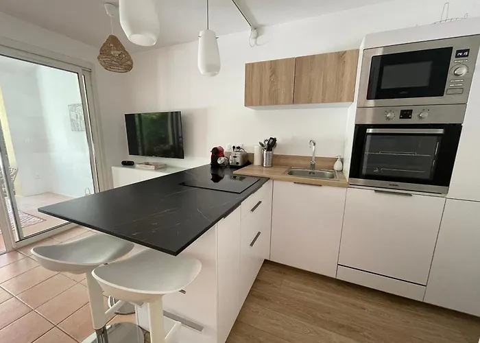 Villa 5 Pers Avec Piscines Dont Piscine A Vagues Proche Plage Et Saint-Tropez