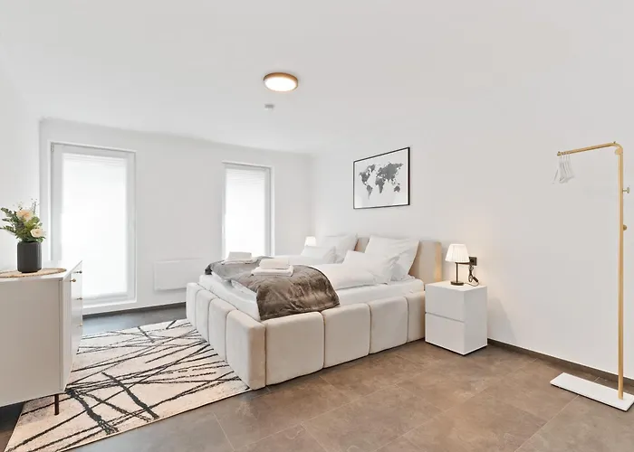 Top Apartments - Stilvolle Wohnung Im Stadtzentrum - Loggia - Kingsize Bett - Smart Tv - Netflix - 60Qm - 24H Check-In