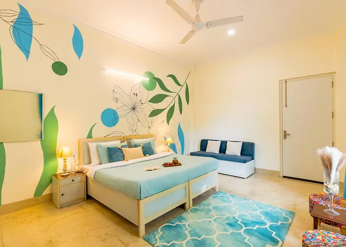 Alaya Stays 3 Bhk Pet Friendly With Pvt Pool - Daffodil