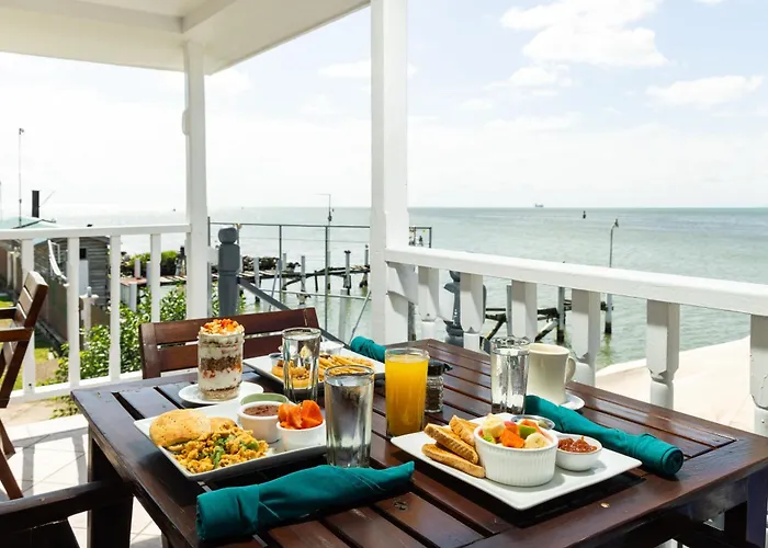 Harbour View Boutique Hotel & Wellness Retreat