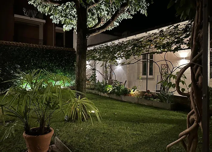 Garden Lodge