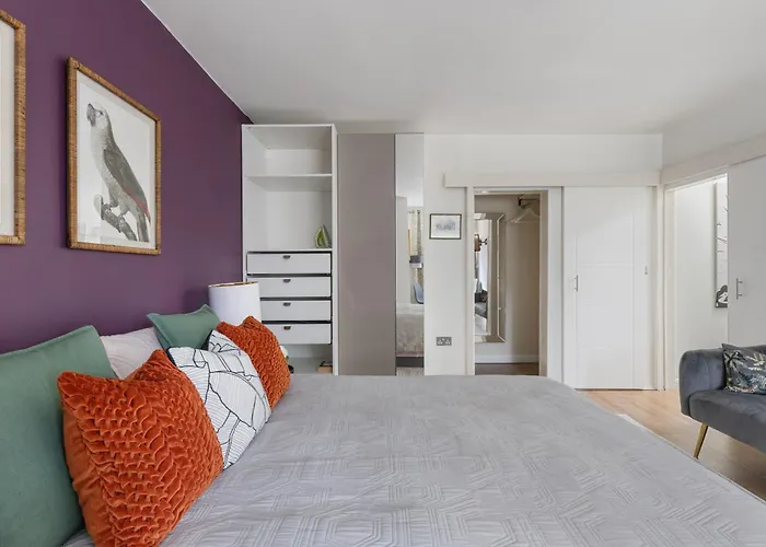 King Studio Apartment With Garden And Parking