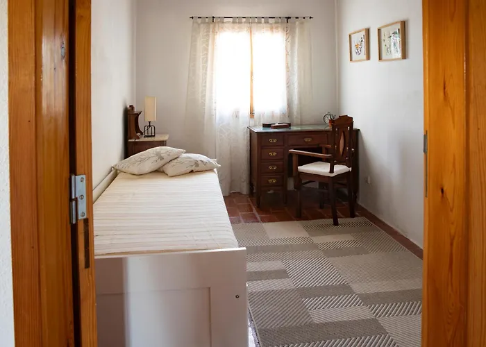 Quinta Dos Malhadais, Figueira - Farm House