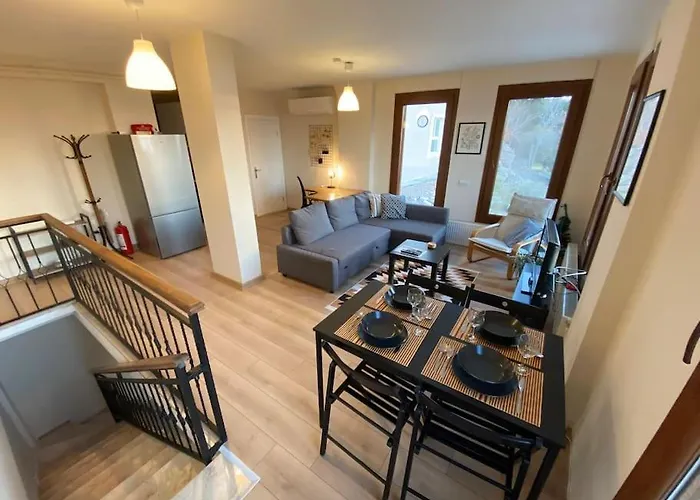 Stylish Triplex Apartment In The Heart Of Izmir