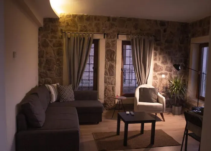 Stone Studio With Beautiful View In Heart Of Izmir
