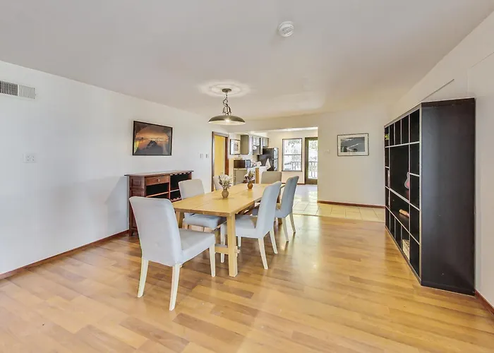 3Br Castle On The Hill Wviews