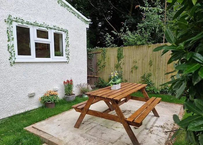Charming Detached Cottage Near John Radcliffe Hospital Free Parking Self Check-In