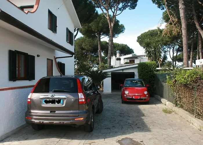Villa Amalia - Condominium Private Beach