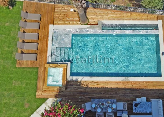 Mira Luxury Villa