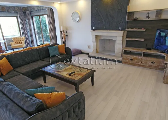 Mira Luxury Villa