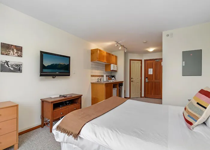 Cascade Lodge