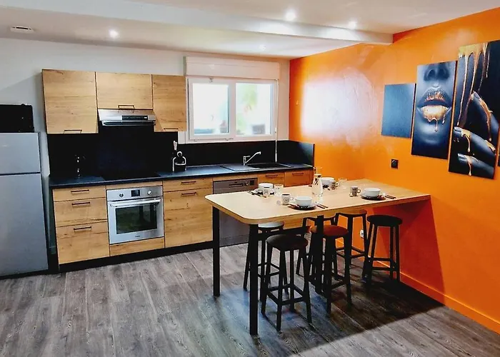 Maison, 4 A 6 Pers, Clim, Parking Prive, 2 Chambres