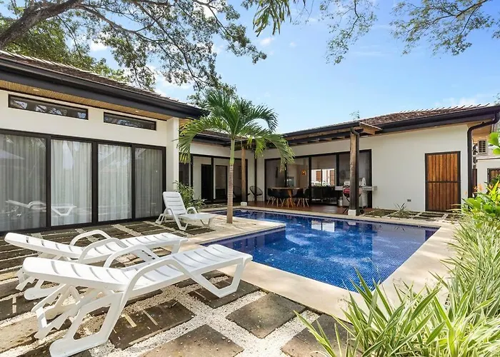Cu28 New 3 Bdrm Home W Pool And Guanacaste Tree