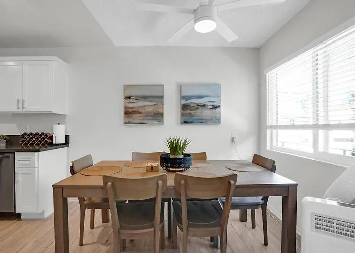 6Th Haven, Arcade, King Bed, Games, 1 Mile To Beaches