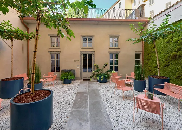 Rego Apartments Borfuro - Boutique Aparthotel & Spa With Some Off-Site Apartments In The Heart Of Bergamo City Center