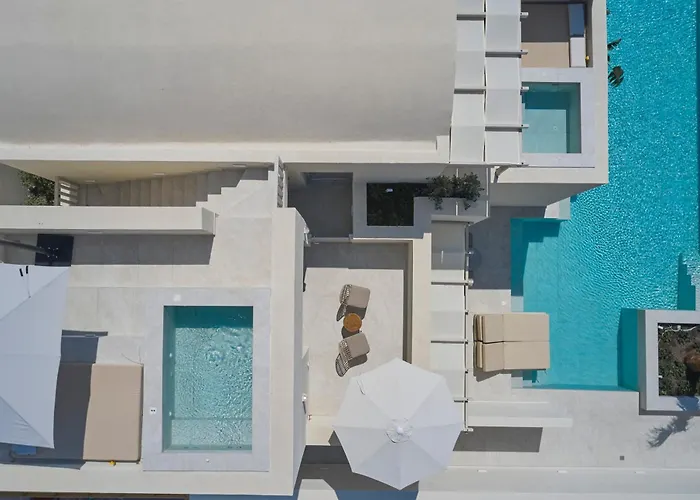 Heyday Luxury Suites