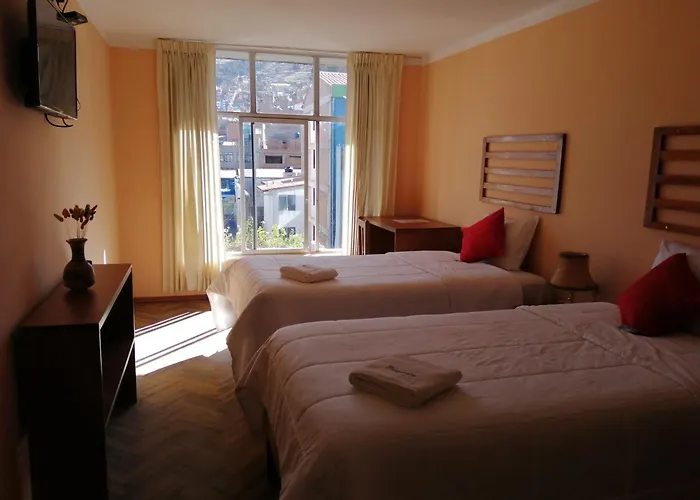 Huaytusive Hotel