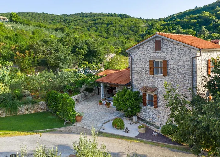 Haus Salakova A Lovely Vintage Stone House
