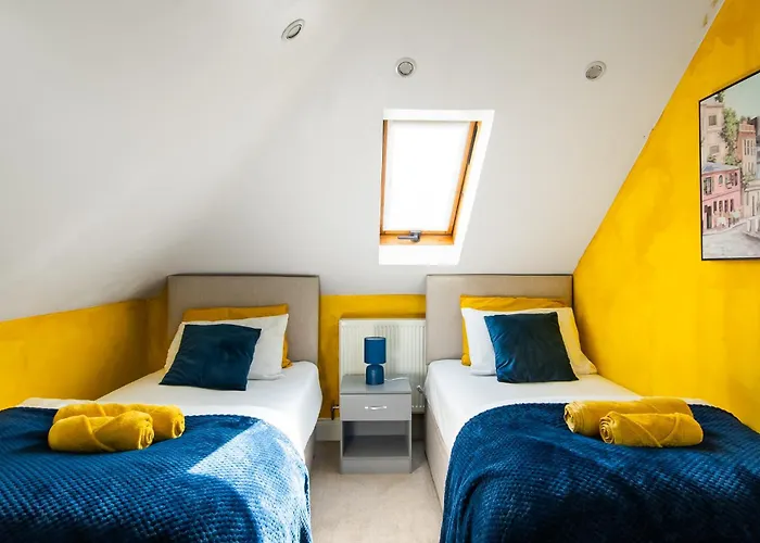 Ealing Common Contractor Flat