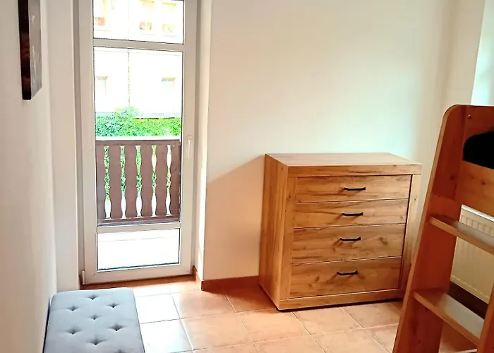 Seyfarthrooms - Ferienwohnung Zum Dorfladen Rathen - Zentrale Lage Mit Direkter Anbindung An Das Wanderwegenetz, Moderne Inneneinrichtung