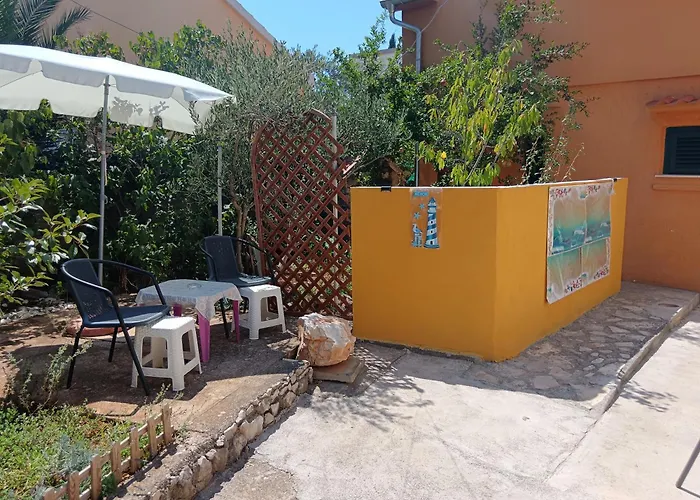 Apartman Lara