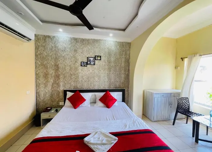 Hotel R Bangala Puri হোটেল রূপশ্রী বাংলা होटल रूपश्री बंगला Sea-View-Room And-Near-Temple Fully-Air-Conditioned-Hotel With-Wifi-Restaurant-And-Parking-Facility - Book Now