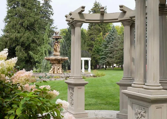 Elm Hurst Inn & Spa, Worldhotels Crafted