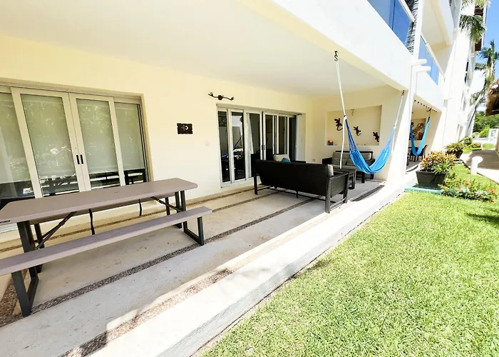 Spacious Apartment With Terrace, Pool And Beach Access