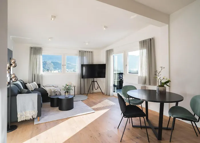 Luxe Vista City Apartments Algund