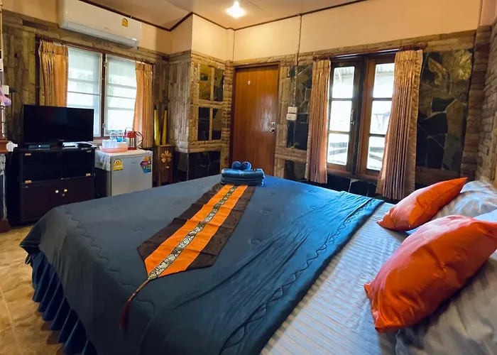 Markhouse Bungalow Ko Kut