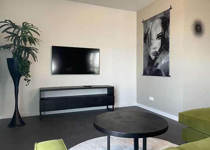 Stadthafenapartments