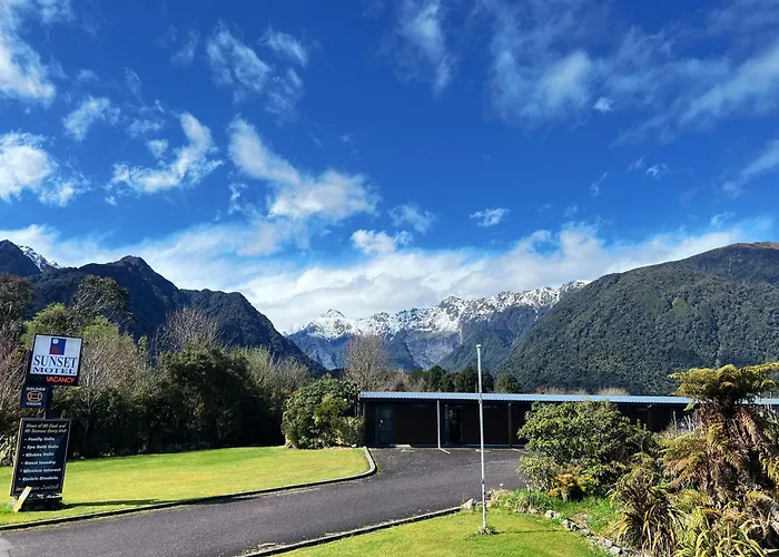 Sunset Motel Fox Glacier