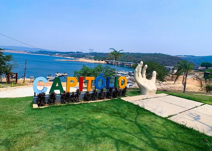 Pousada com vista para lago e com passeios de lancha em frente a Pousada em Capitólio, perto dos principais atrativos turístico, Pousada Vista do Turvo, Mandala