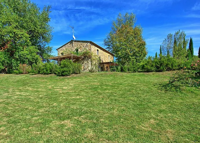Villa Gualchiere By Posarellivillas