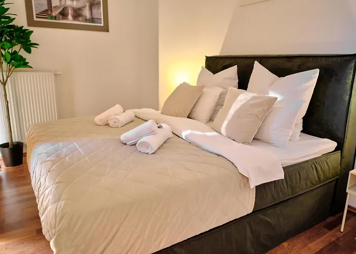 Historisches Deluxe Apartment Im Marianum
