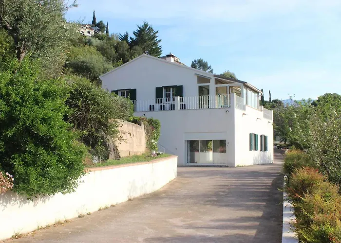 Villa Spacieuse A Saint-Florent Avec Piscine