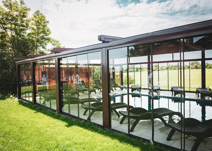 Hotel Kuria Cerveny Majer