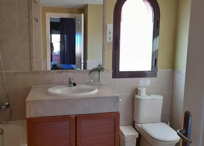 Apartamento Duplex Con Piscinas Y Maravillosas Vistas Al Mar