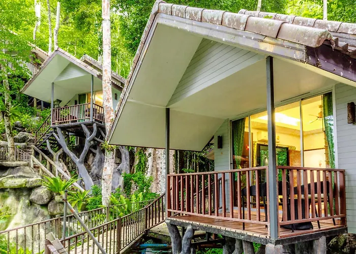 Rock And Tree House Resort