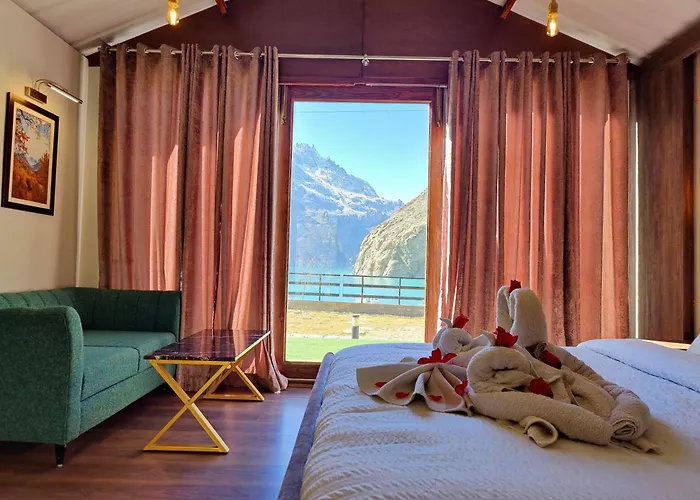 Horizon Resort Attabad Lake Hunza