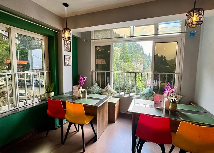 Darjeeling Hillside Inn