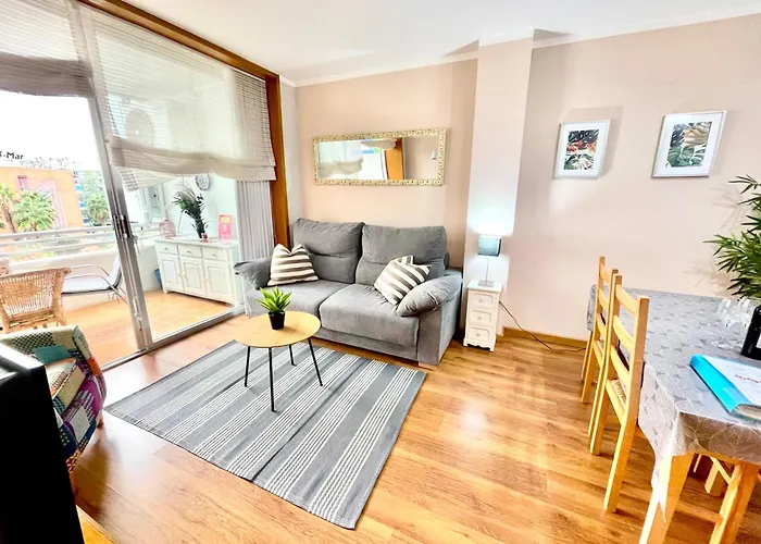 La Mer Bleue, Boutique Apartament With Free Parking, Full Equipped In Fenals Beach