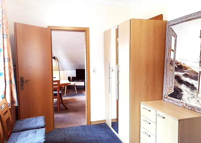 Gemuetliche Ferienwohnung Im Haus Meereswind Esens
