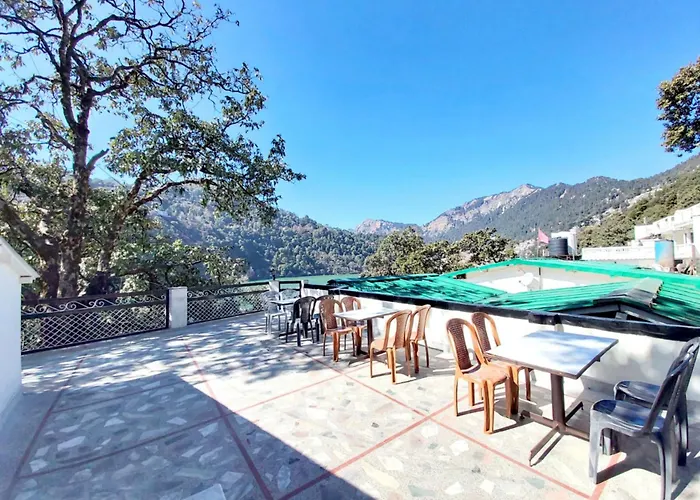 Goroomgo Gp Lake View Mall Road Nainital - Prime Location & Luxury Room - Excellent Customer Service Awarded